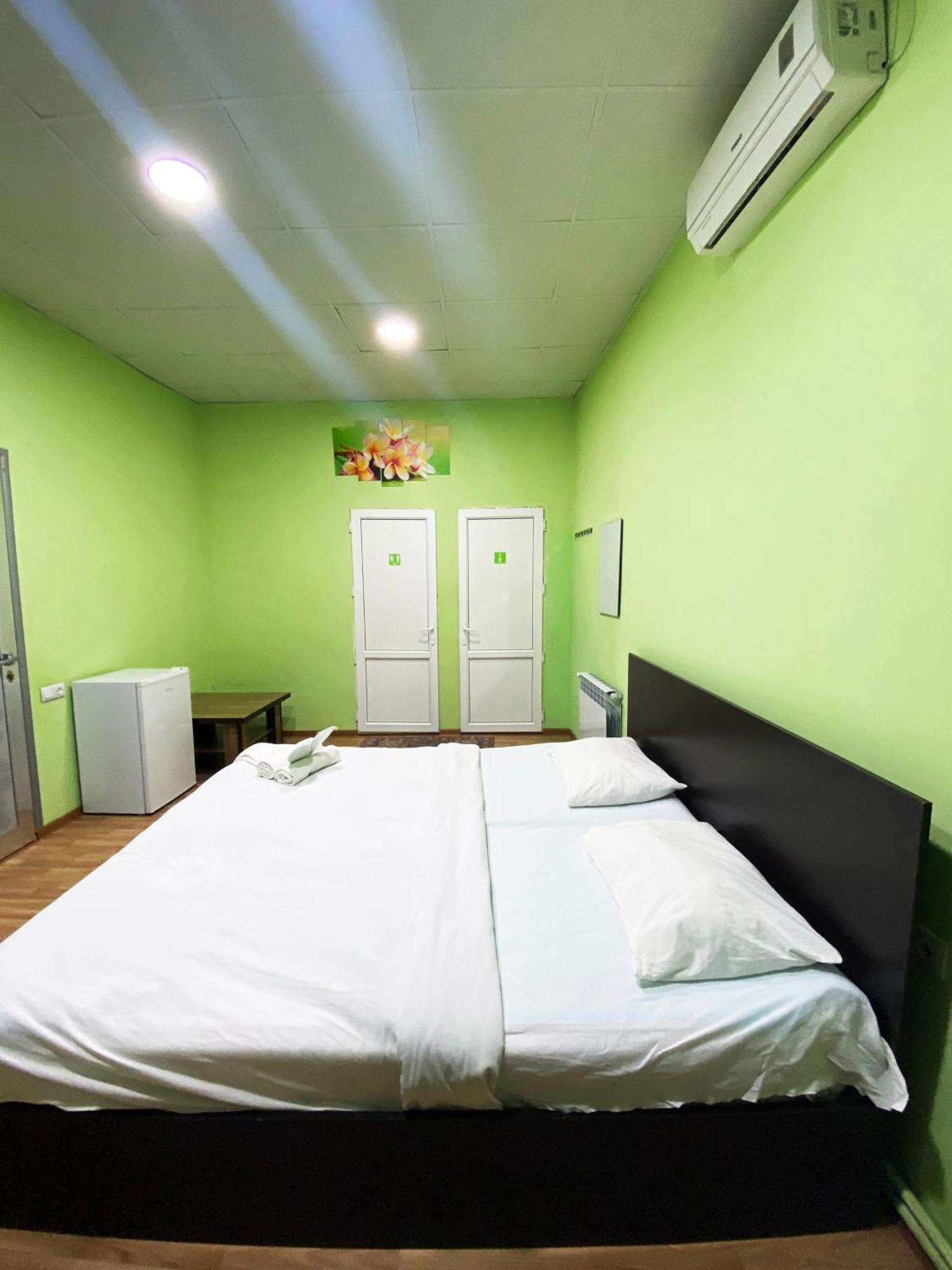 Domino Yerevan Hostel And Hotel Kamer foto